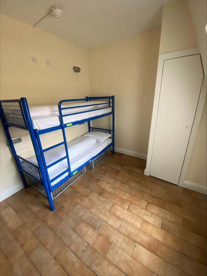 Twin Room Shower